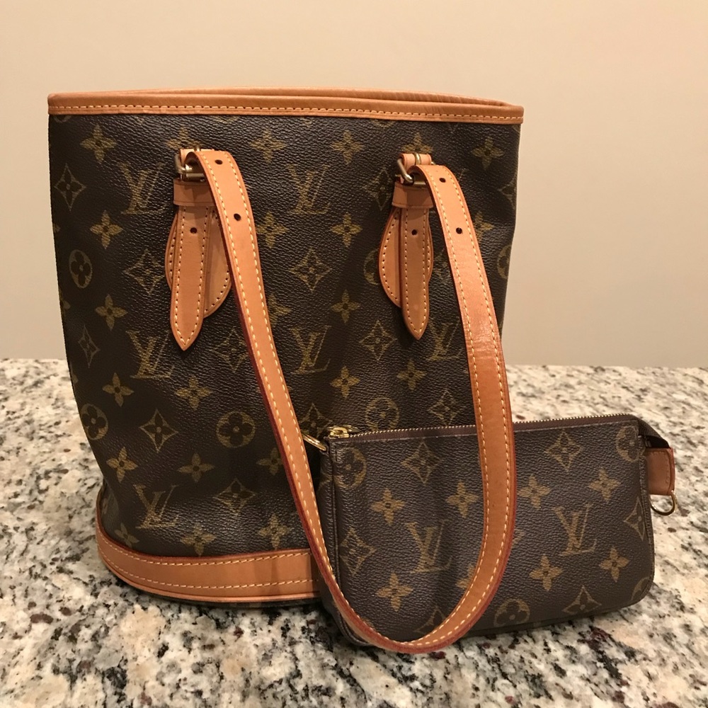 Louis Vuitton Bucket PM